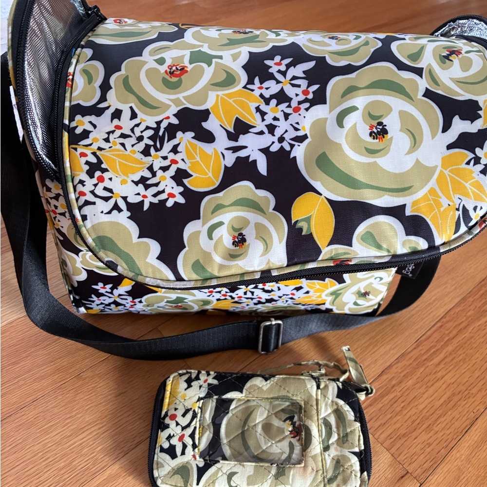 BocaBag Floral Patterned Women's Lunch Bag and ID wallet